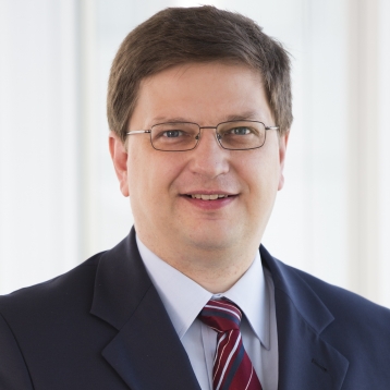 Dr. Michael J&uuml;nemann