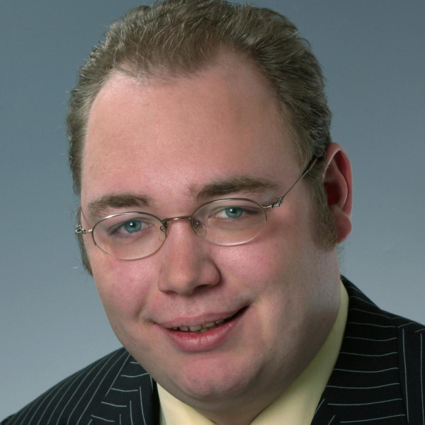 J&ouml;rg Mauz