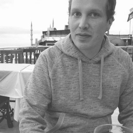 Teemu K&auml;&auml;ri&auml;inen